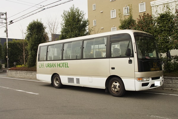 大型送迎バス　イメージ