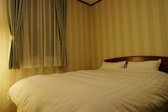 bed photo